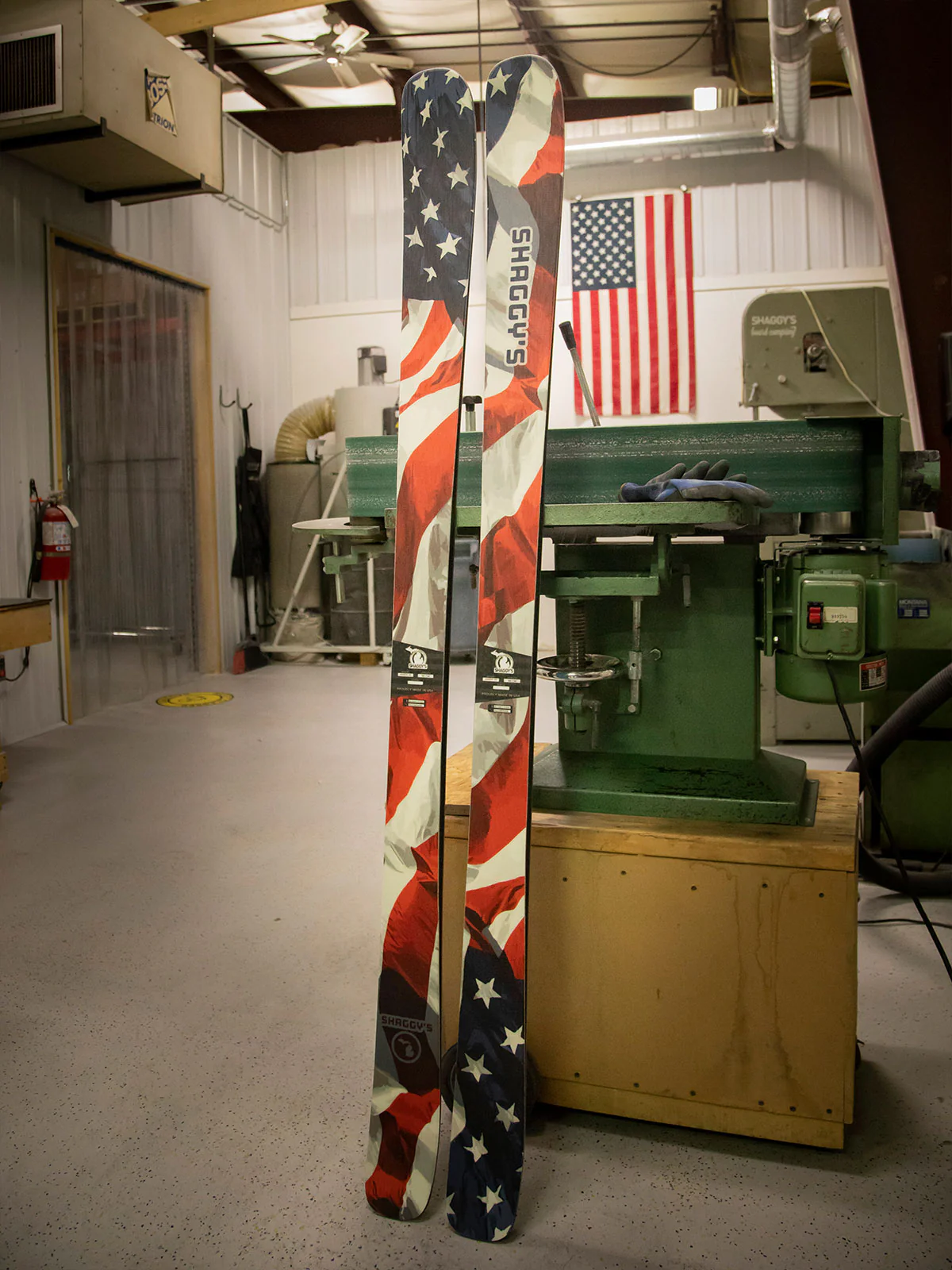 Limited Edition America! Skis - Image 11
