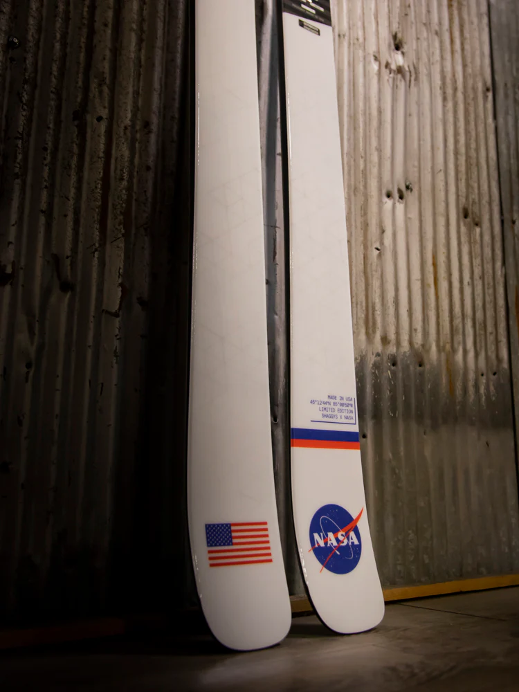 Limited Edition NASA-Inspired Skis - Iconic White - Image 7