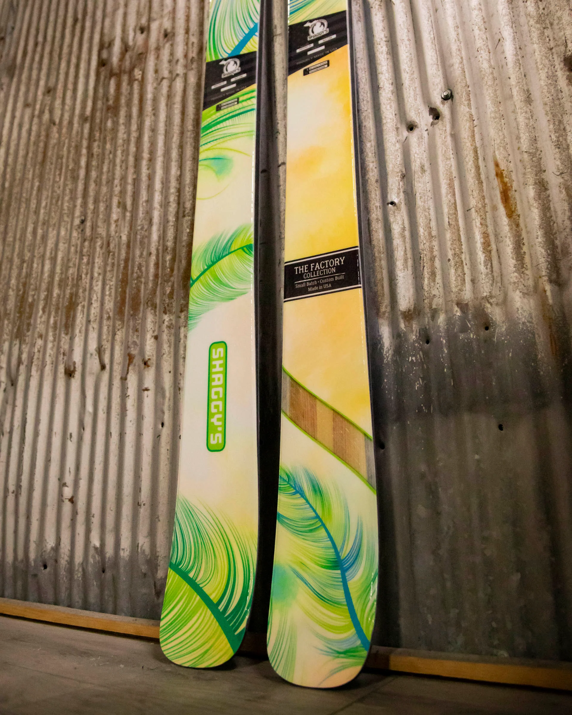Medora 95 - Green Feathers - Image 3