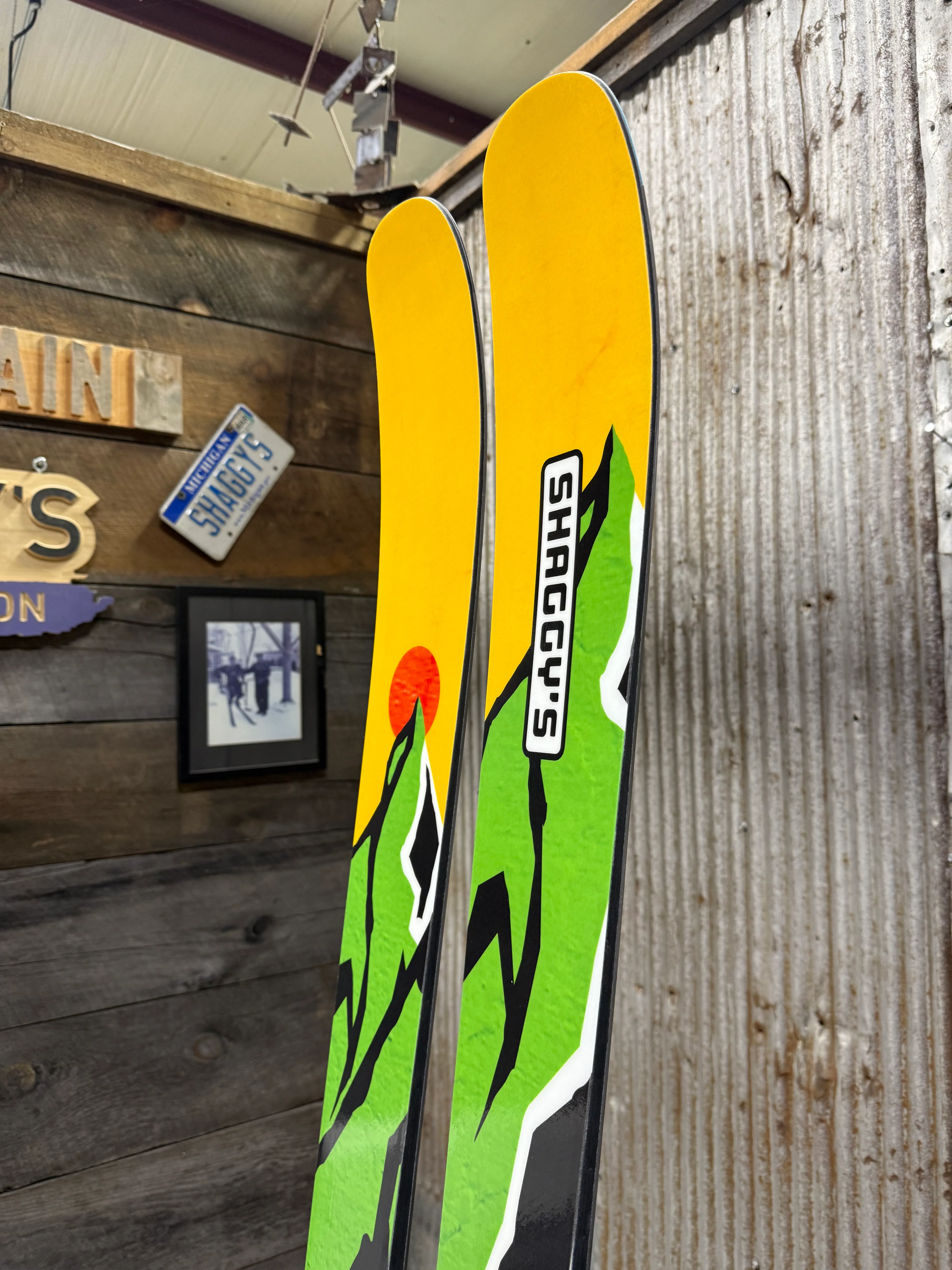 Mohawk 106 - 180 cm (Pre-Built) Yellow/Green Mtns - Image 3